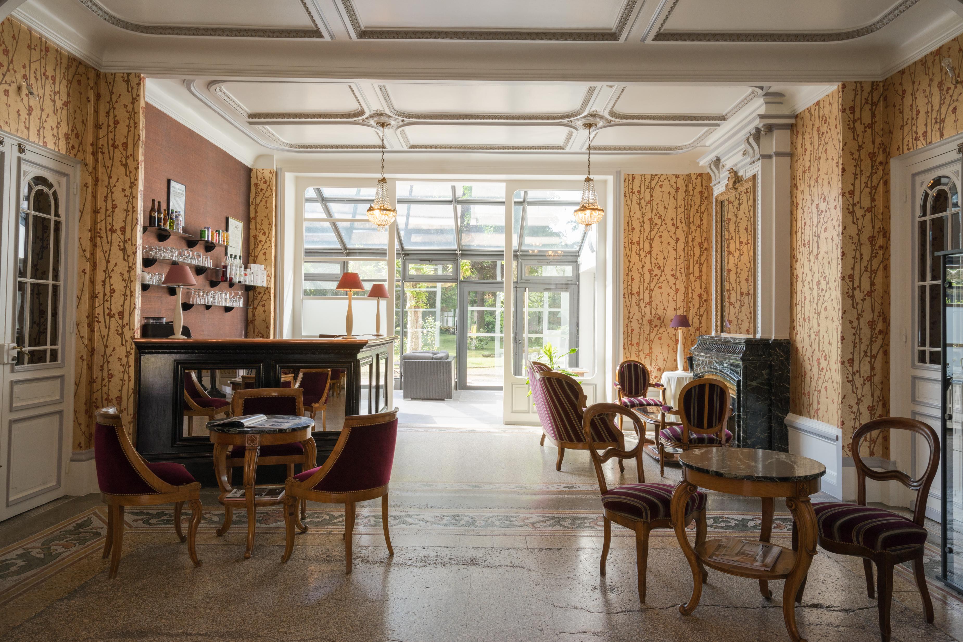 The Originals Boutique, Hotel Terminus, Bourg-En-Bresse Gare Exterior foto