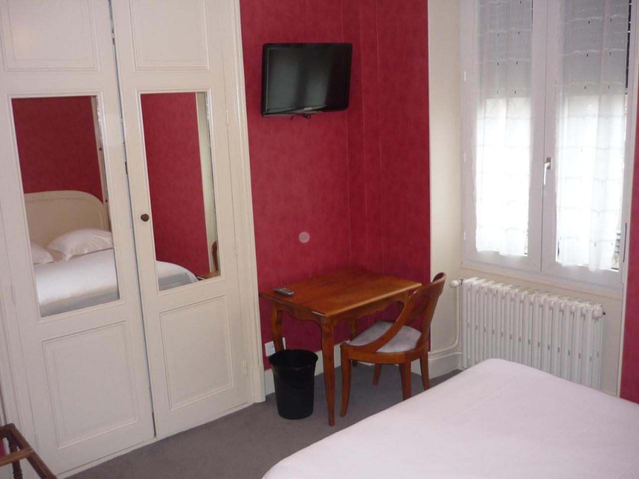 The Originals Boutique, Hotel Terminus, Bourg-En-Bresse Gare Exterior foto
